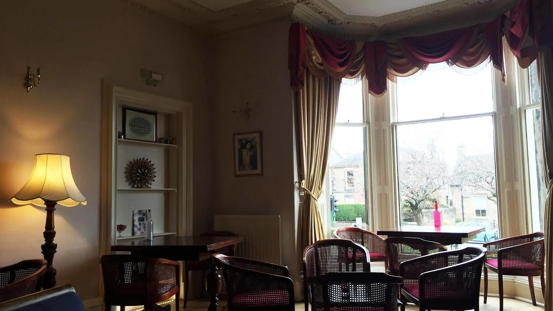 Iholiday Hotel Edinburgh 3*,